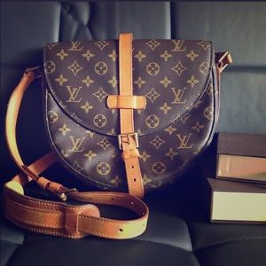 Authentic Louis Vuitton Chantilly Cross Body Bag